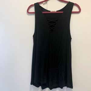 Criss-cross peekaboo black flowy tank- Large